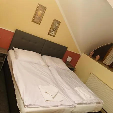Eder Bed & Breakfast *